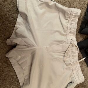Athleta Trekkie canvas shorts size 4